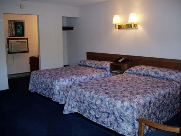 Tall Pines Motel Λίμνη George Δωμάτιο φωτογραφία