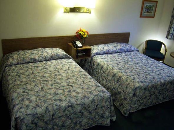 Tall Pines Motel Λίμνη George Δωμάτιο φωτογραφία