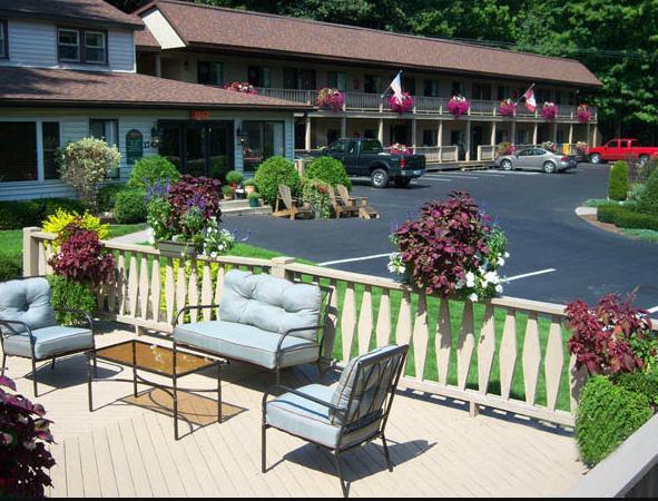 Tall Pines Motel Λίμνη George Εξωτερικό φωτογραφία