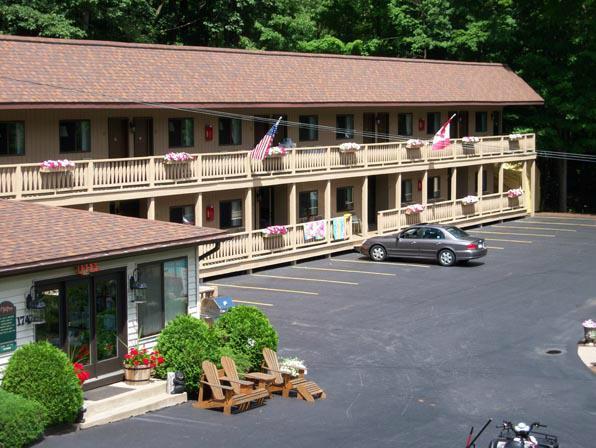 Tall Pines Motel Λίμνη George Δωμάτιο φωτογραφία